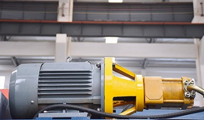 100t Cnc Metal Bending Machines, 3200 Mm Cnc Sheet Press Brake With E21 100t Cnc金属曲げ機、E21付き3200MmCncシートプレスブレーキ