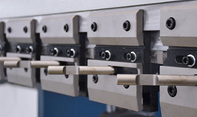 100t Cnc Metal Bending Machines, 3200 Mm Cnc Sheet Press Brake With E21 100t Cnc金属曲げ機、E21付き3200MmCncシートプレスブレーキ