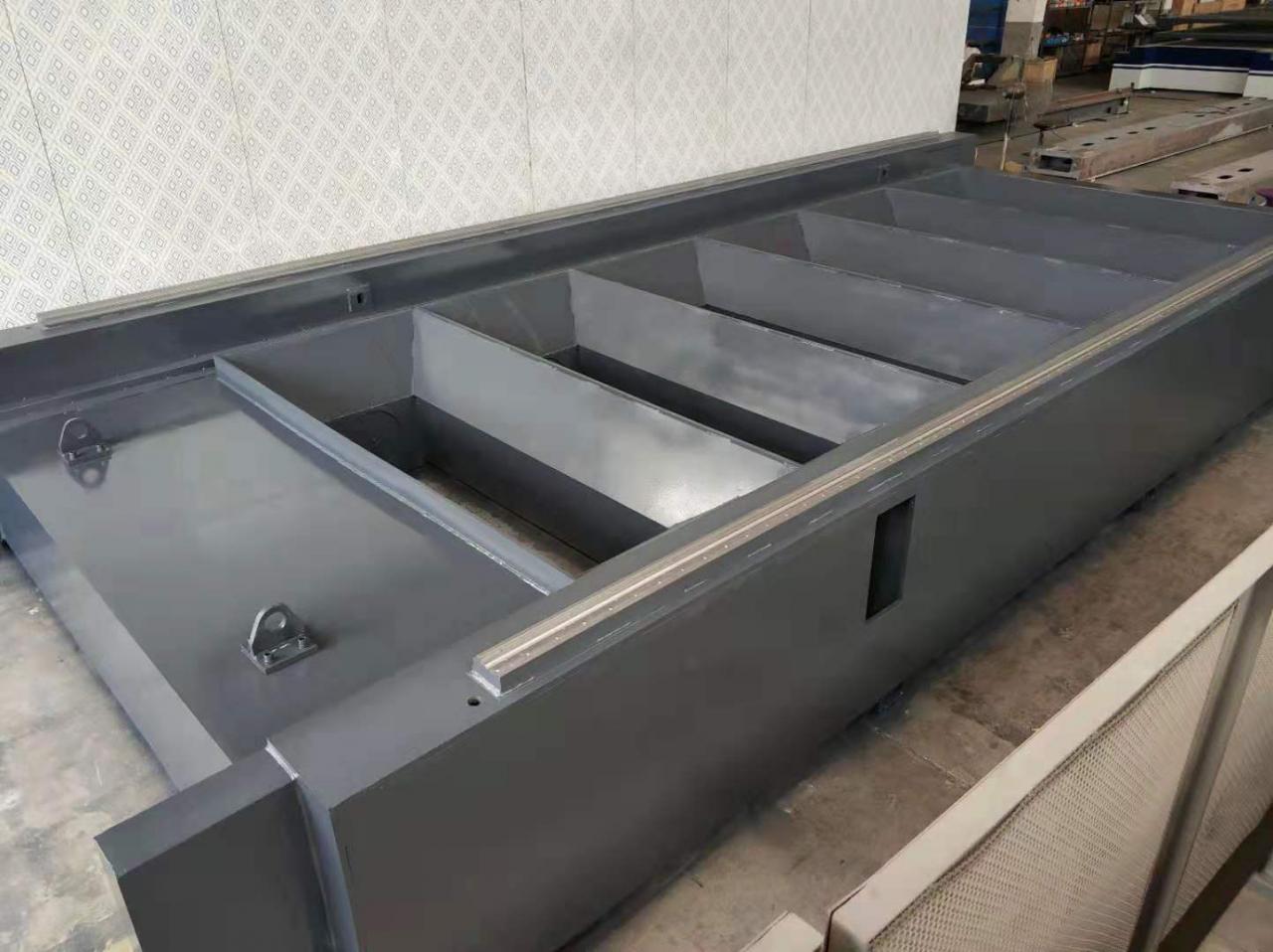 3015 4015 1kw To 6kw Cnc Fiber Laser Cutting Machine Raycus Laser Power 3015 4015 1kw〜6kwCNCファイバーレーザー切断機Raycusレーザー出力