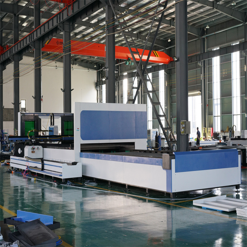 500W1500W4Kwファイバーレーザー切断機板金レーザーカッター2000Watt3kw