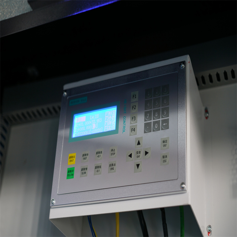 5mm鋼金属繊維レーザー切断機CNCシートプレート価格