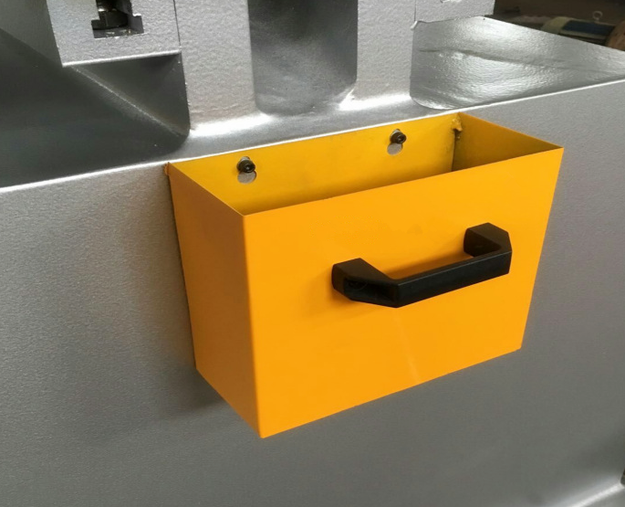 60t Q35-16 Hydraulic Ironworker Shearing Punching Bending And Notching Machine 60tQ35-16油圧式鉄工機せん断パンチング曲げおよびノッチングマシン