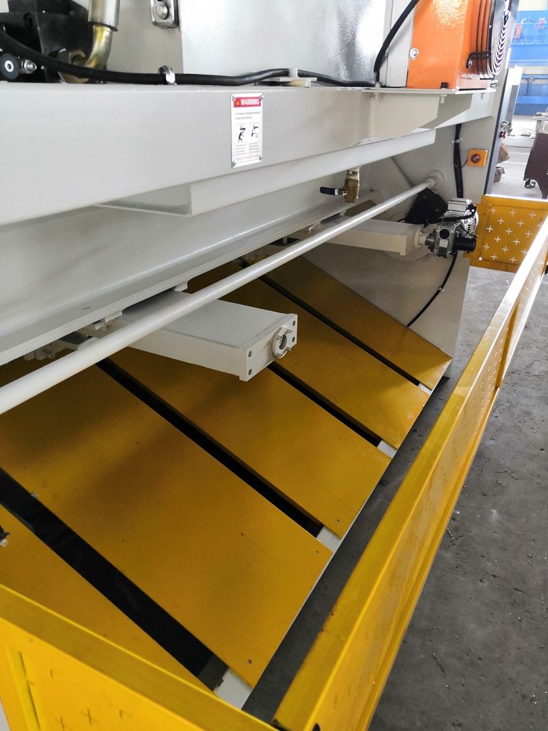 6mmQ11電気板金せん断機8フィート板金せん断機