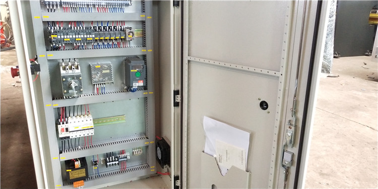 6mm*3200油圧鋼板切断機鋼板せん断機