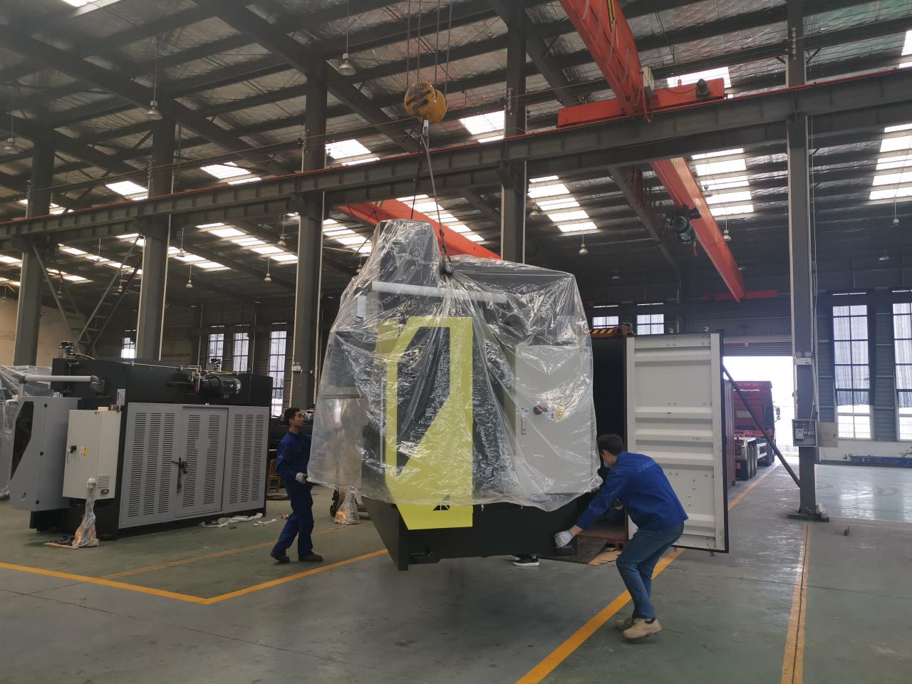 6mm*3200油圧鋼板切断機鋼板せん断機