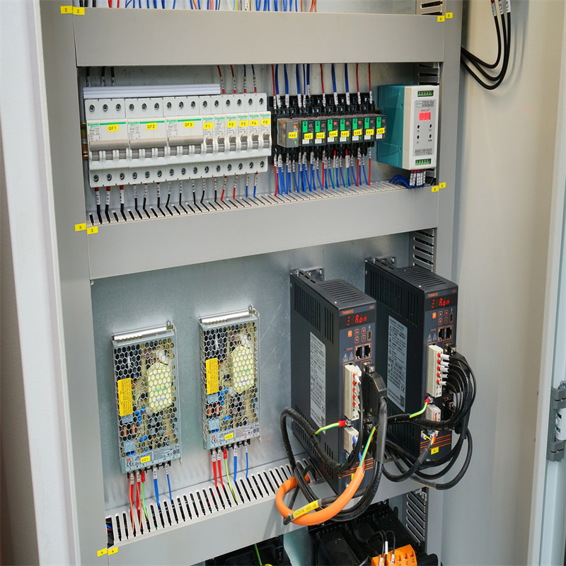 高品質の曲げ機プレスブレーキ油圧CNC折りたたみ機