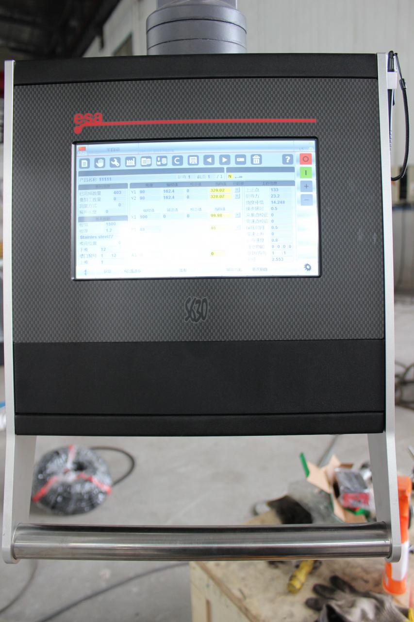 CNCメタルプレスブレーキマシン