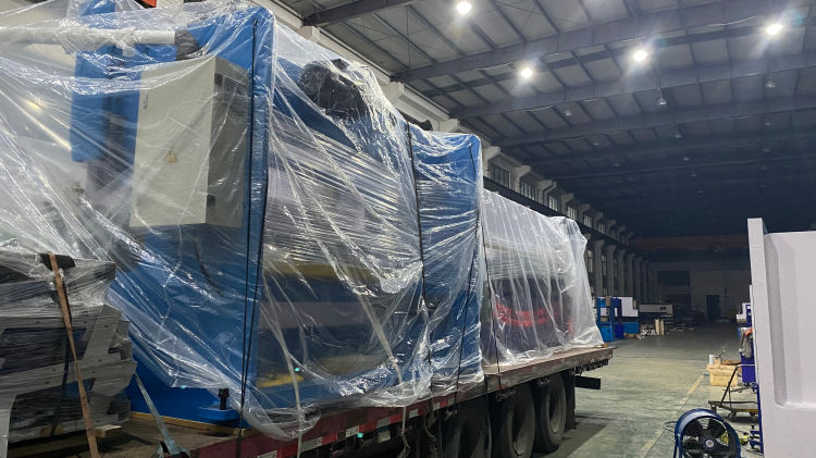 Cnc Nc Hydraulic Press Metal Guillotine Shear Machine For Carbon Stainless Steel Sheet カーボンステンレス鋼板用CNCNc油圧プレス金属ギロチンせん断機