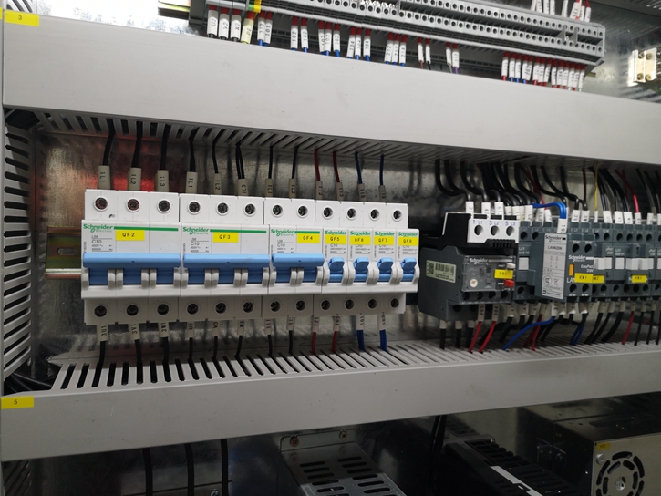 Delem Da66t 125 3+1 4+1 6+1 8+1 Cnc Hydraulic Press Brake For Metal Plate Bending Delem Da66t 125 3 + 1 4 + 1 6 + 1 8 +1Cnc油圧プレスブレーキ金属板曲げ用