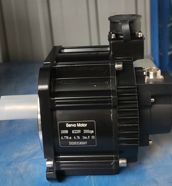 High Precision Fiber Laser Cutting Metal Stainless Steel Carbon 2000w 高精度ファイバーレーザー切断金属ステンレス鋼カーボン2000w