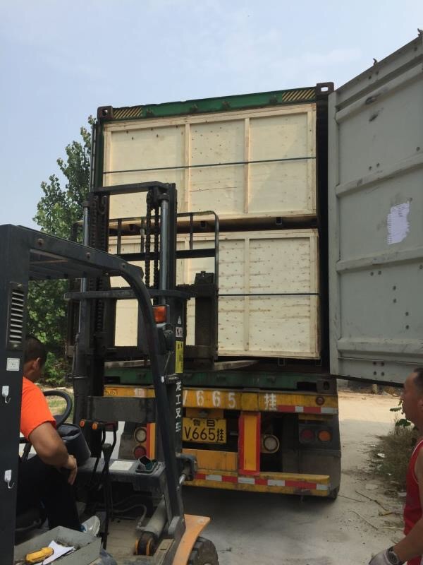 High Quality 1530 Fiber Laser Cutting Machine For Metal 500w 750w 1000w 1500w 金属用高品質1530ファイバーレーザー切断機500w750w1000w 1500w