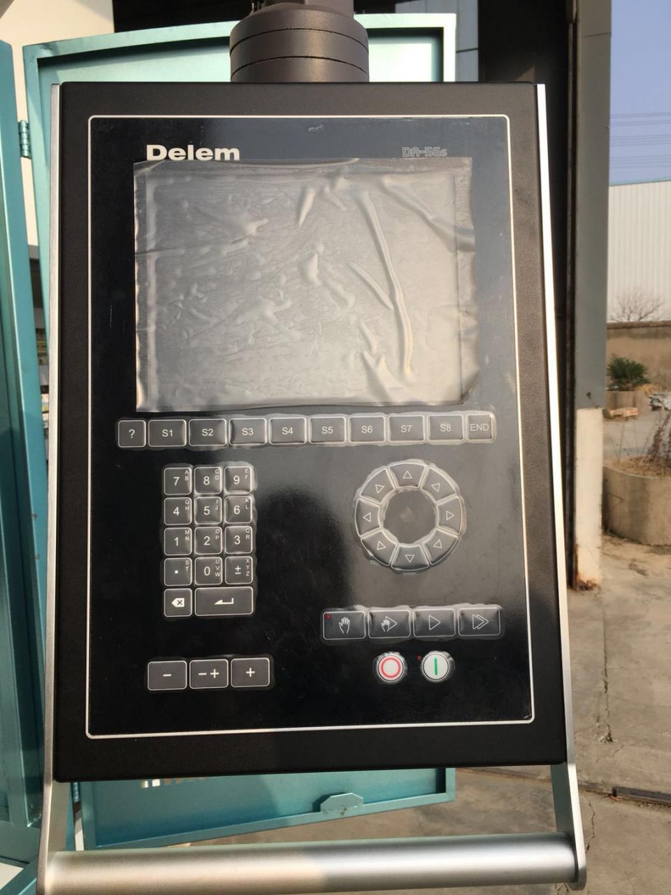 Hydraulic Stainless Steel Wc67y/k-300/6000 Mould Crowning Press Brake 油圧ステンレス鋼Wc67y/k-300/6000モールドクラウニングプレスブレーキ