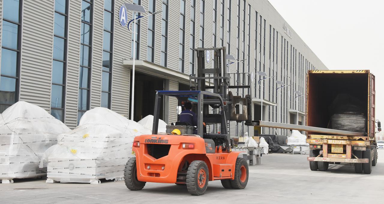 Laser Source 2000w 3000w Fiber Laser Cutting Machine レーザー光源2000w3000wファイバーレーザー切断機