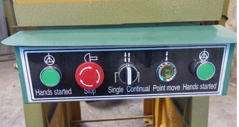 Mechanical Press Machine, 100 Ton Power Press Price 機械プレス機、100トンパワープレス価格