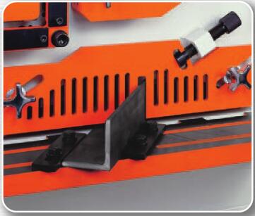 Metal Hydraulic IronWorker Machine Punching And Shearing Machine 金属油圧IronWorkerマシンパンチングおよびせん断機