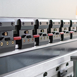 Metal Plate Press Brake Machine / CNC Hydraulic Press Brake Machine 金属板プレスブレーキ機/CNC油圧プレスブレーキ機