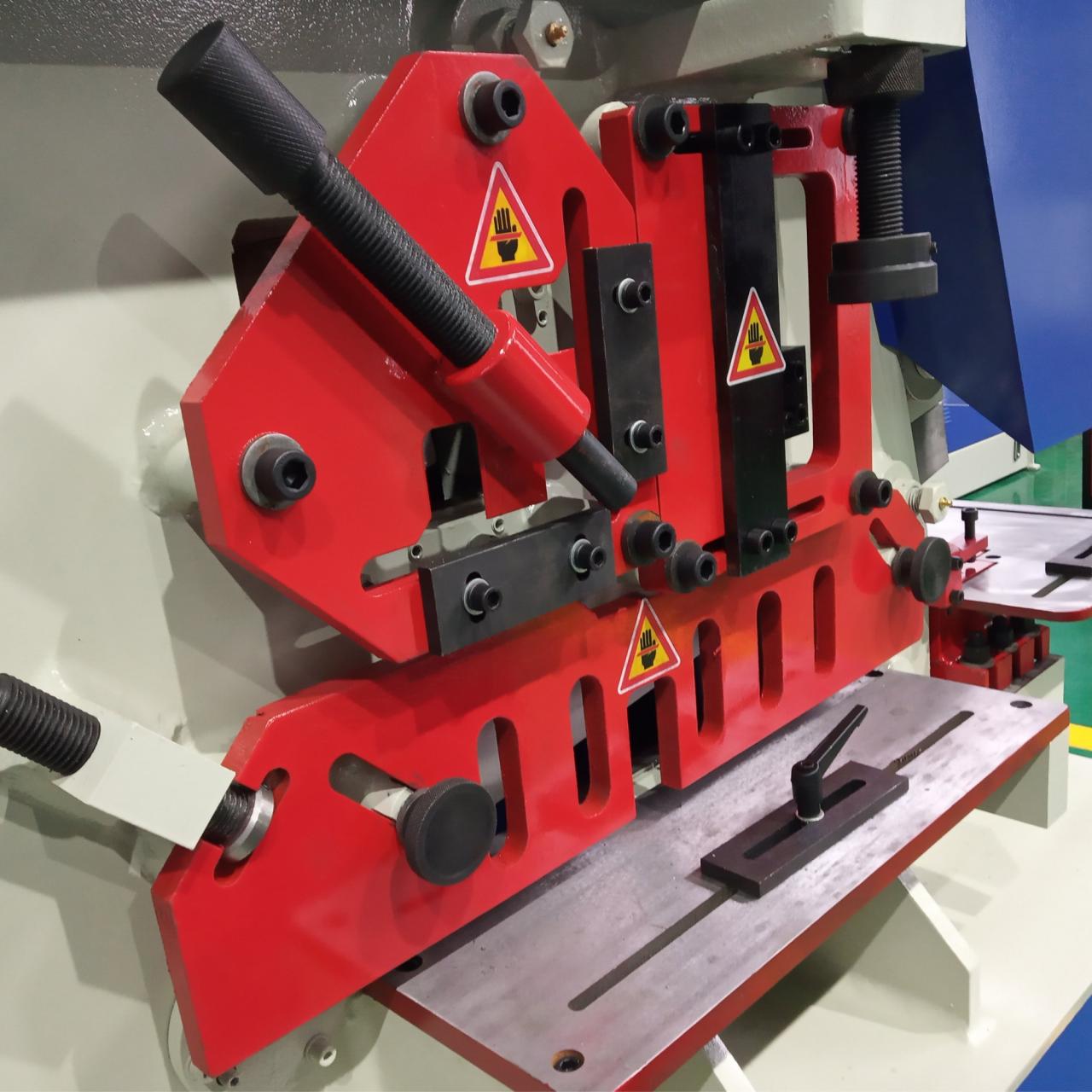 Q35yシリーズ油圧鉄工せん断およびパンチングマシン