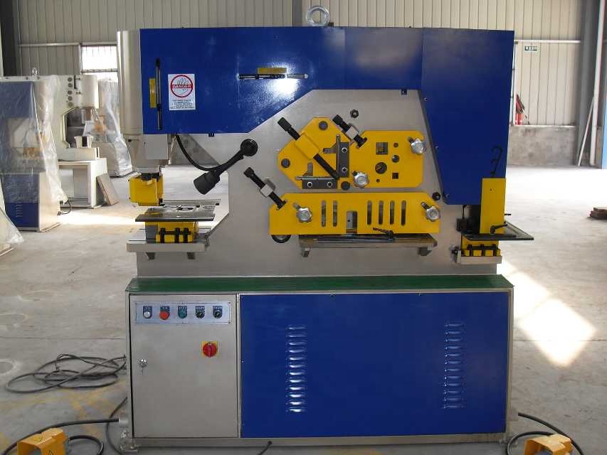 Q35y Series Multifunctional Hydraulic Iron Worker Combined Shearing And Punching Machine Q35yシリーズ多機能油圧鉄工員複合せん断およびパンチングマシン