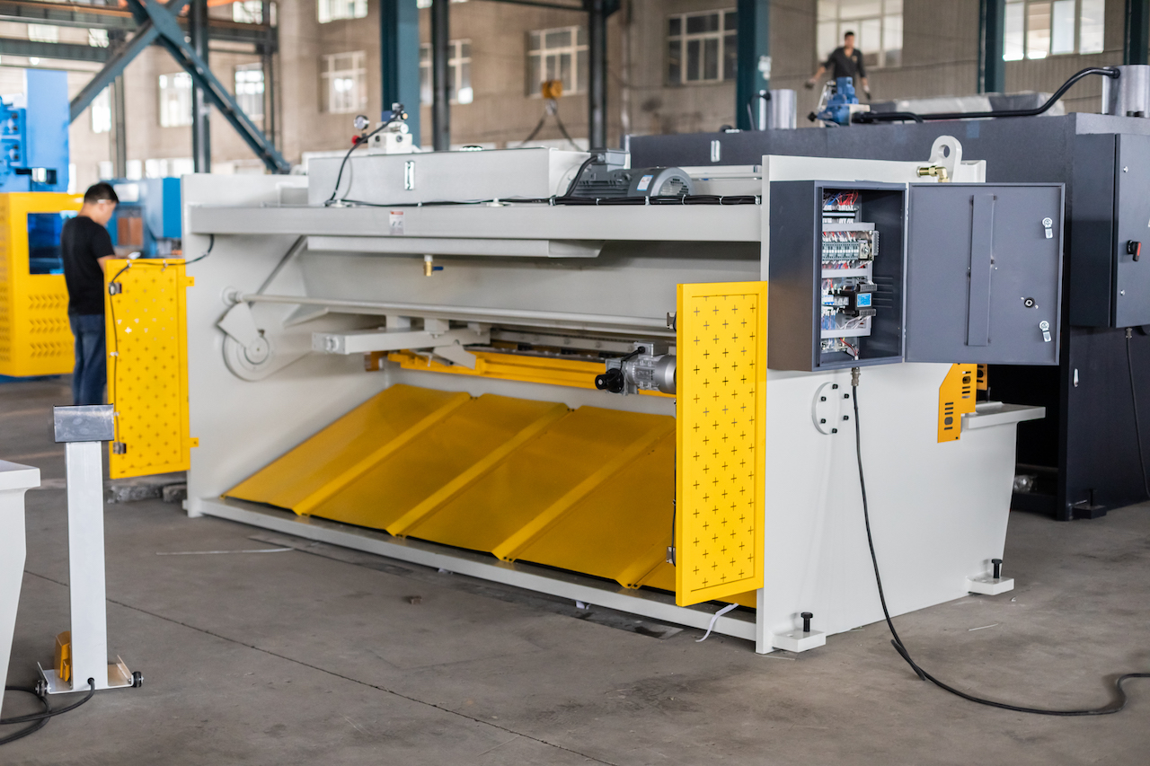 Qc11y8x3200板金せん断機鋼板油圧せん断機