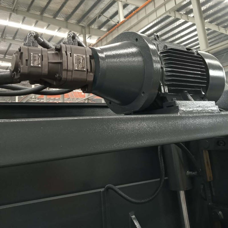 Qc12k-4x2500 Cnc Hydraulic Customized Shearing Machine Cutting Machine Qc12k-4x2500Cnc油圧式カスタマイズせん断機切断機