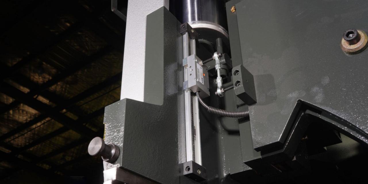 Wc67 Hydraulic Press Brake / CNC Press Bending Machine / Plate Bending Machine China Wc67油圧プレスブレーキ/CNCプレス曲げ機/プレート曲げ機中国