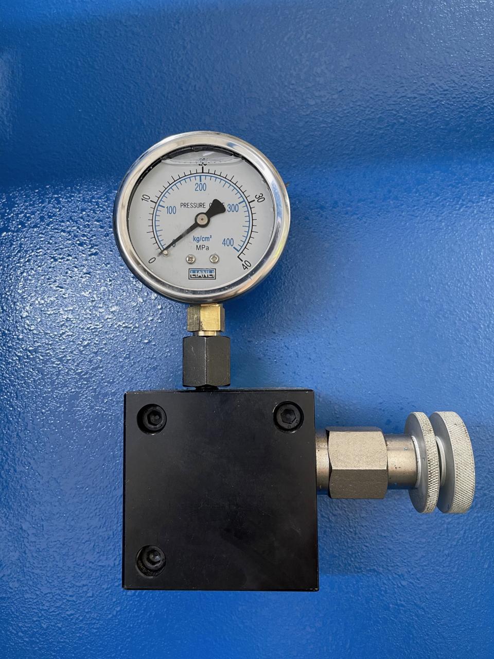 Wc67k-400TCncPlc手動シート曲げ機油圧Ncプレスブレーキ機