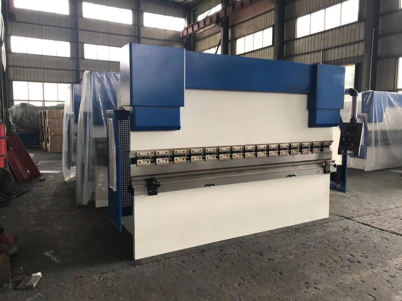 Wc67y-65/2500 Oem Hydraulic Press Brake Machine Steel Bending Machine Wc67y-65 /2500OEM油圧プレスブレーキ機鋼曲げ機