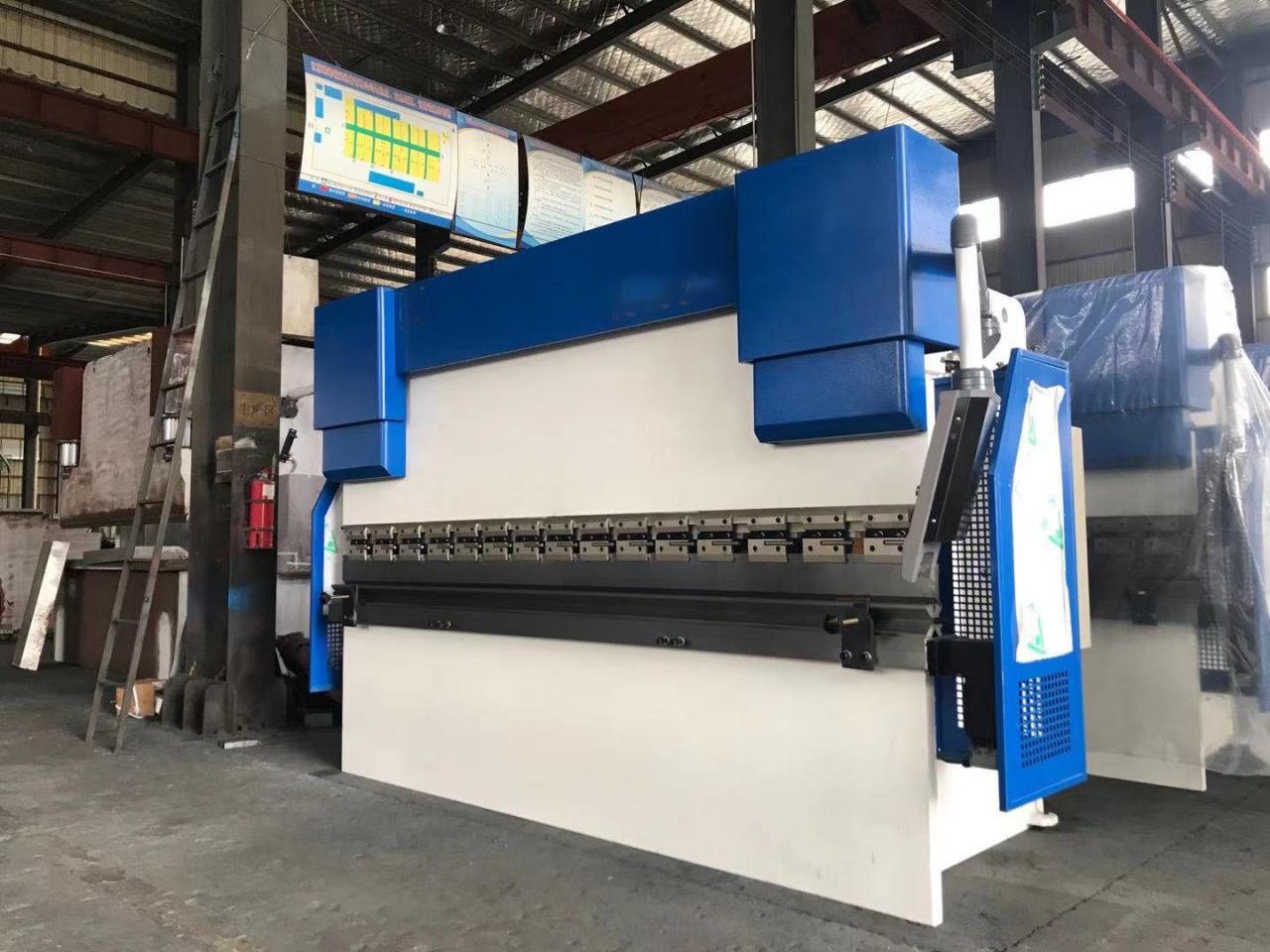 Wc67y-65/2500 Oem Hydraulic Press Brake Machine Steel Bending Machine Wc67y-65 /2500OEM油圧プレスブレーキ機鋼曲げ機
