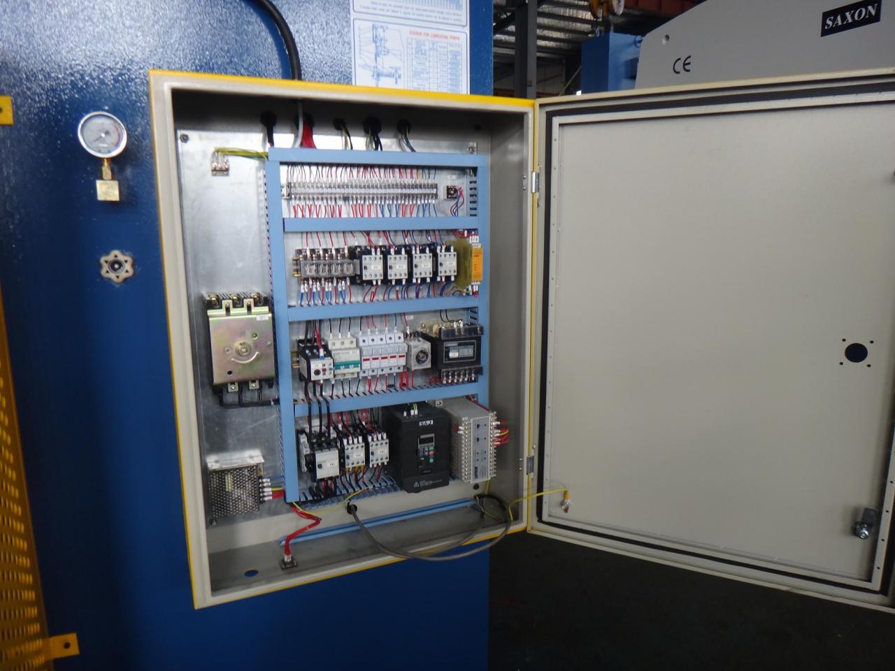 Wc67y-65/2500 Oem Hydraulic Press Brake Machine Steel Bending Machine Wc67y-65 /2500OEM油圧プレスブレーキ機鋼曲げ機