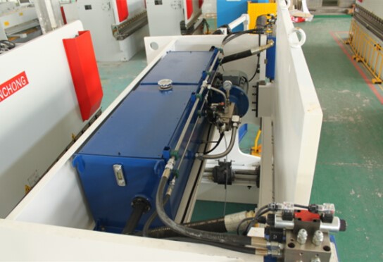 Wc67yk 80 100 160 200 Ton 3200mm E21 Nc Sheet Metal Oil Hydraulic Press Brake Price Wc67yk80100160200トン3200mmE21Nc板金オイル油圧プレスブレーキ価格